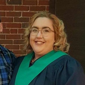 Meet your Posher, Cassondra
